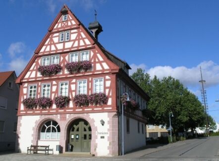 Fachwerkhaus, Gemeindebücherei, Ortszentrum, Heuchelberg, Altarm des Neckars, Gemeinschaftsschule, Seniorenheim